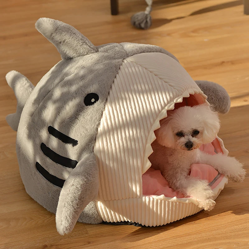 🐱🏠 CozyCave™ Enclosed Cat Bed – Warmth & Comfort for Pets